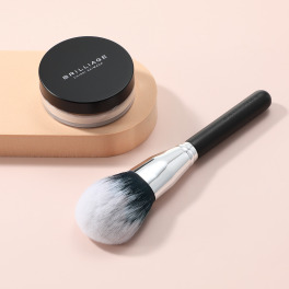 ブリリアージュ ソフトフォーカス効果で 毛穴や小じわをカバーして サラサラに仕上げる エクセレント　ルミナス グロウパウダー＆ フェイス　ブラシ