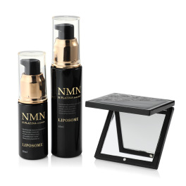 先端成分ＮＭＮ（ニコチン アミドモノヌクレオチド） 配合で潤いハリ肌へ！ リポソームＮ プラチナエサンス ２．５本分 コンパクトミラー付セット