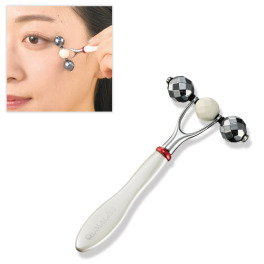 気になる目元、口元 フェイスラインスッキリ！ 手のひらサイズの美顔器 テラピスト　クマレス